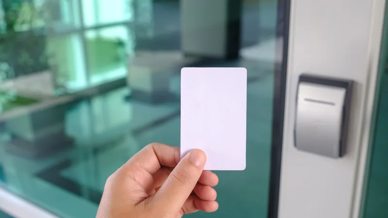 Social media en valse meldingen — hoe een hoax uw hotel kan vernietigen